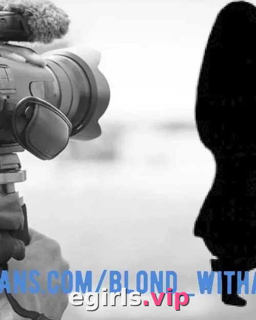 Blond_withasian