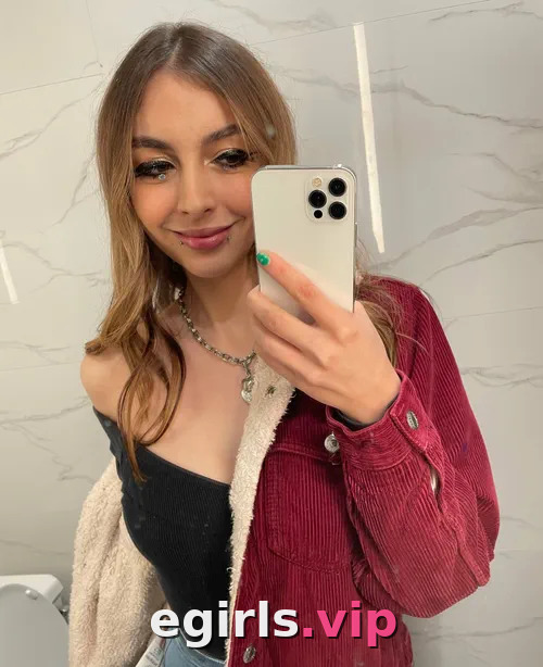Chloe Night