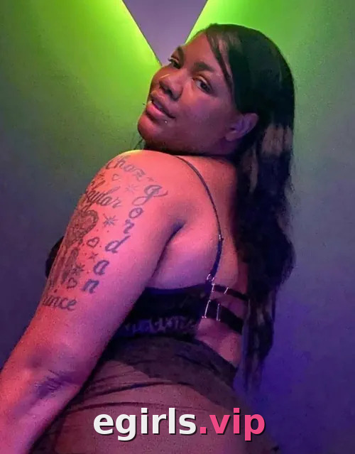 Leedahotwife