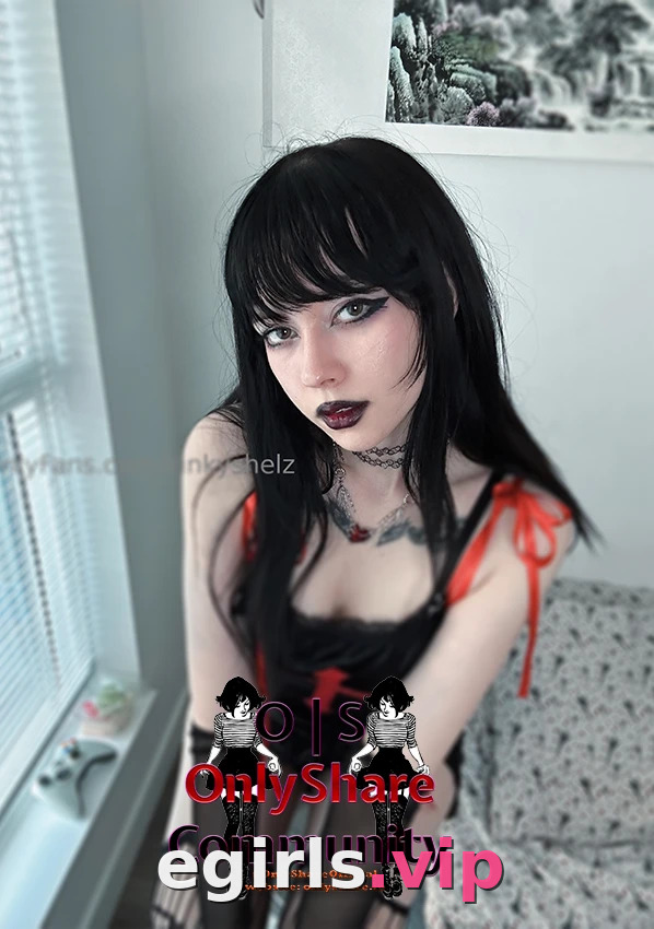 kinkyshelz